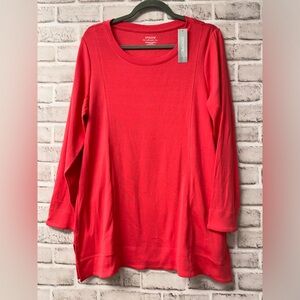 Chicos sz2 (Medium) Ultimate Tee, cactus flower color.